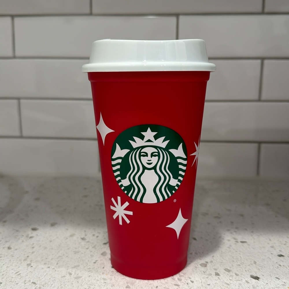 2022 Starbucks holiday cup